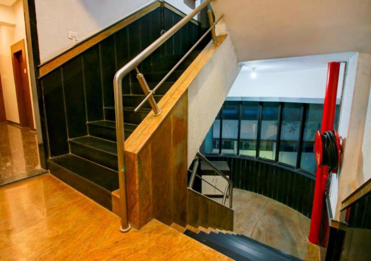 Glitz Hotels The Ar Residency - Nr Thane Railway Station מראה חיצוני תמונה